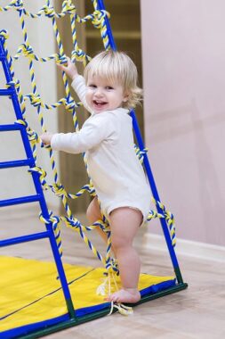 Kinderturnen für 1-2 jährige